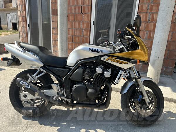 Yamaha - FZS 600