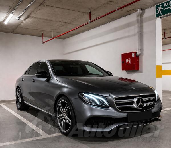 Mercedes Benz - E 220 - CDI