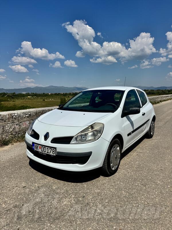 Renault - Clio - 1.5 dci