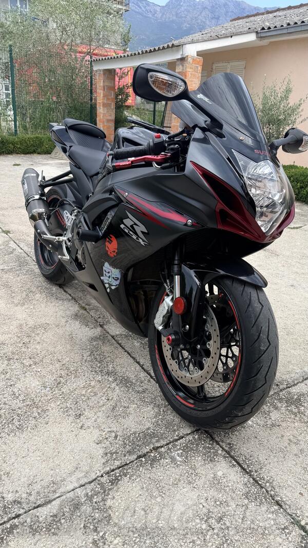 Suzuki - GSXR