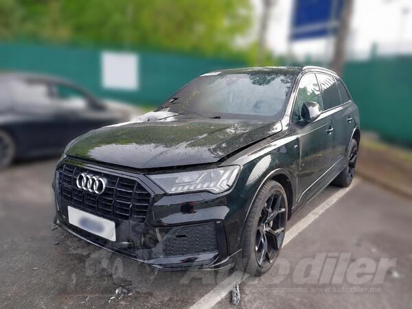 U djelovima Audi - Q7