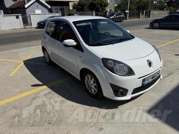 Renault - Twingo