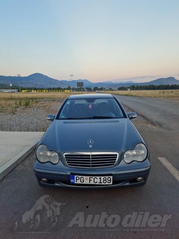 Mercedes Benz - C 200 - 200