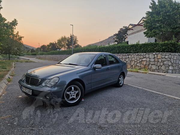 Mercedes Benz - C 200 - 200