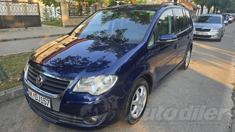 Volkswagen - Touran - 1.9 TDI