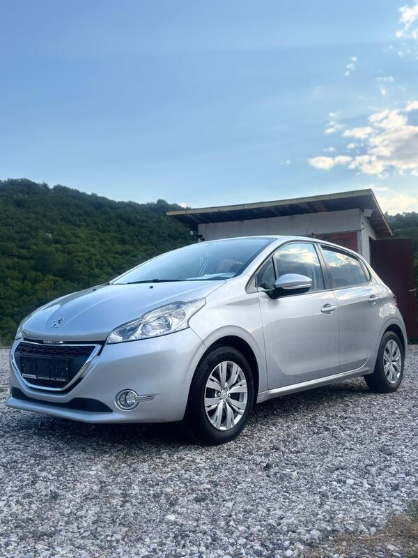 Peugeot - 208 - 1.4 HDI