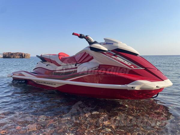 Yamaha - GP 1800 R