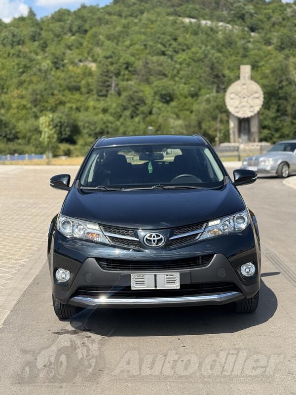 Toyota - RAV 4 - 2.0