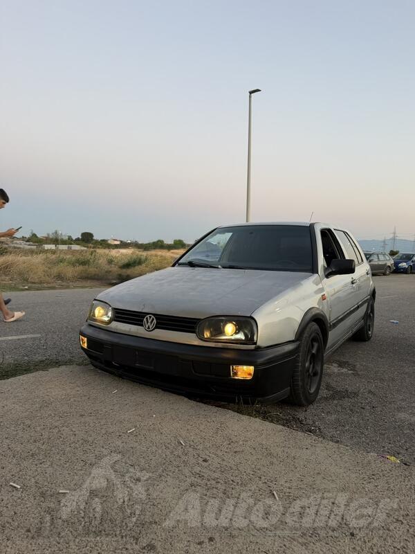 Volkswagen - Golf 3 - 1.6