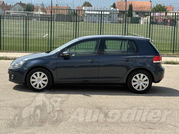 Volkswagen - Golf 6 - 1.6 tdi 77 kw