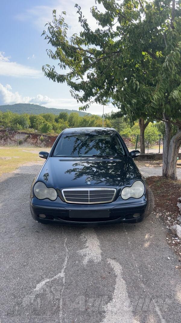 Mercedes Benz - C 200 - 2.2 Cdi