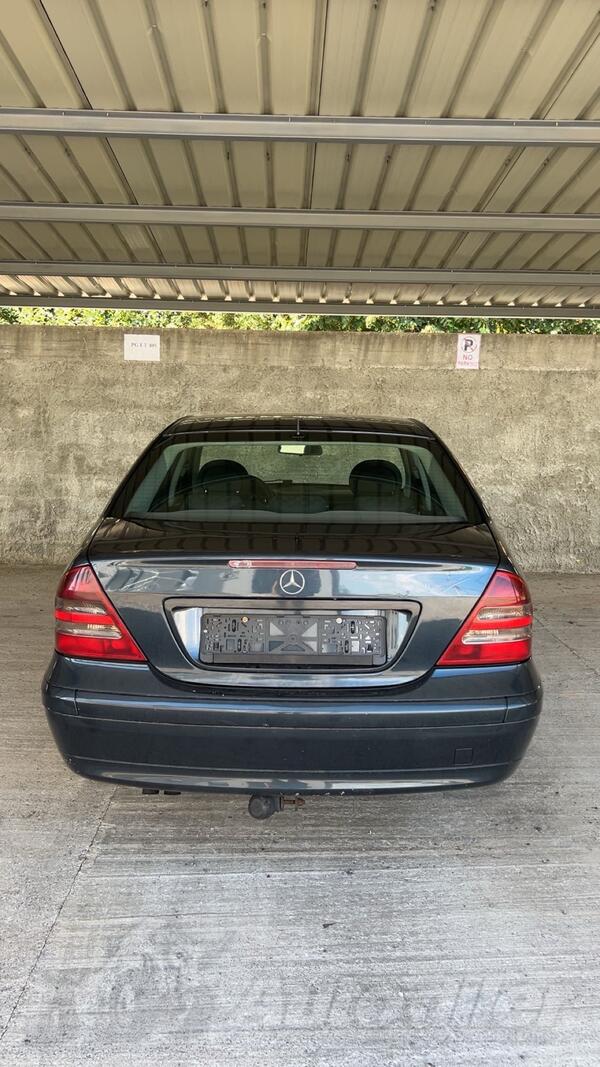 Mercedes Benz - C 200 - 2.2 Cdi