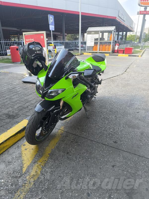Kawasaki - zx10r