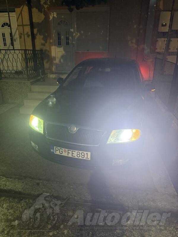 Škoda - Octavia - 2.0 TDI AUTOMATIC