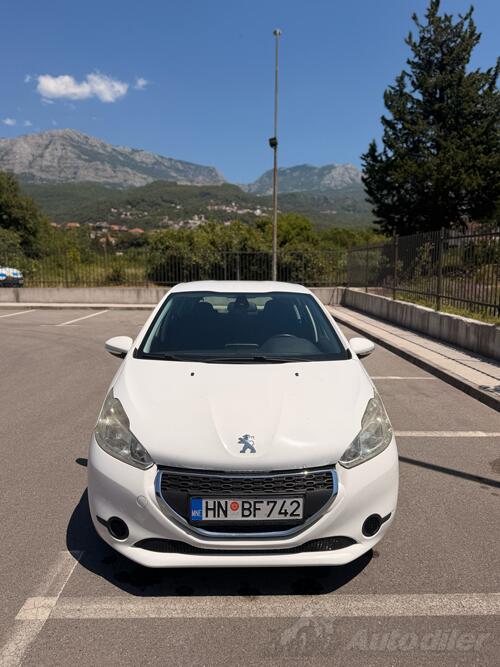 Peugeot - 208 - 1.4 HDI