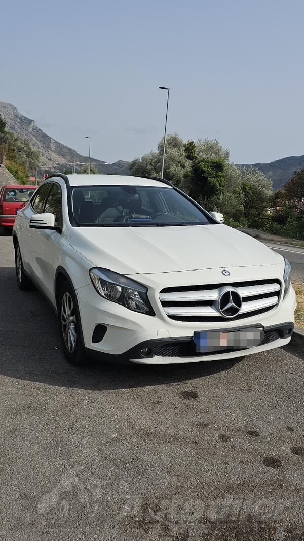 Mercedes Benz - GLA 200 - 2.1 CDI