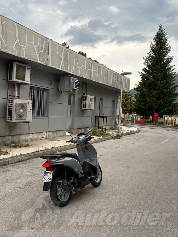 Honda - Skuter