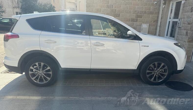 Toyota - RAV 4 - 2.5 Hybrid