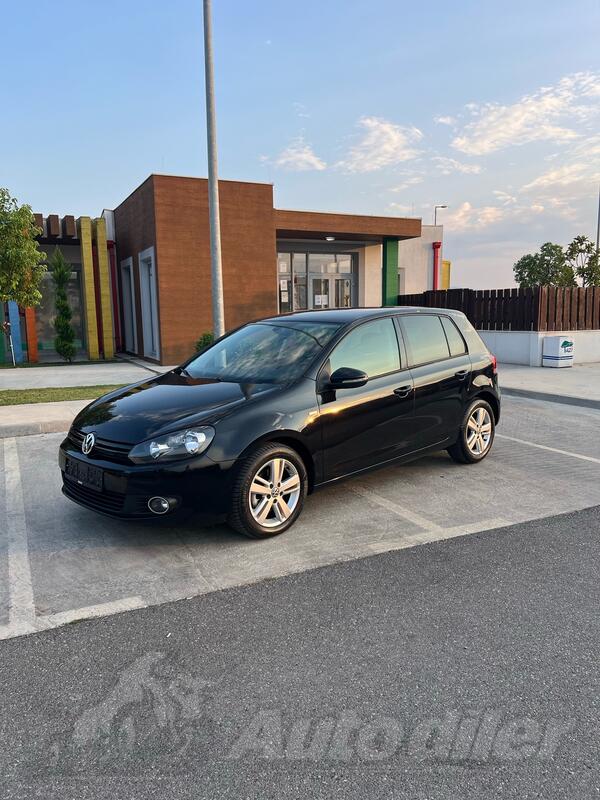 Volkswagen - Golf 6 - 2.0 TDI MATCH BLUEMOTION