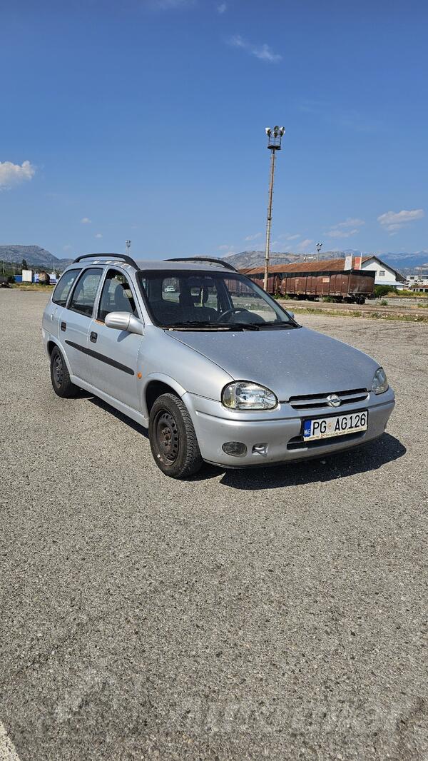 Opel - Corsa - 1.4 16v