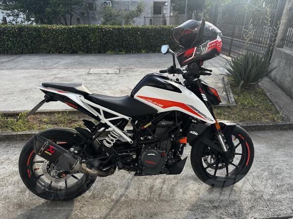 KTM - Duke 390