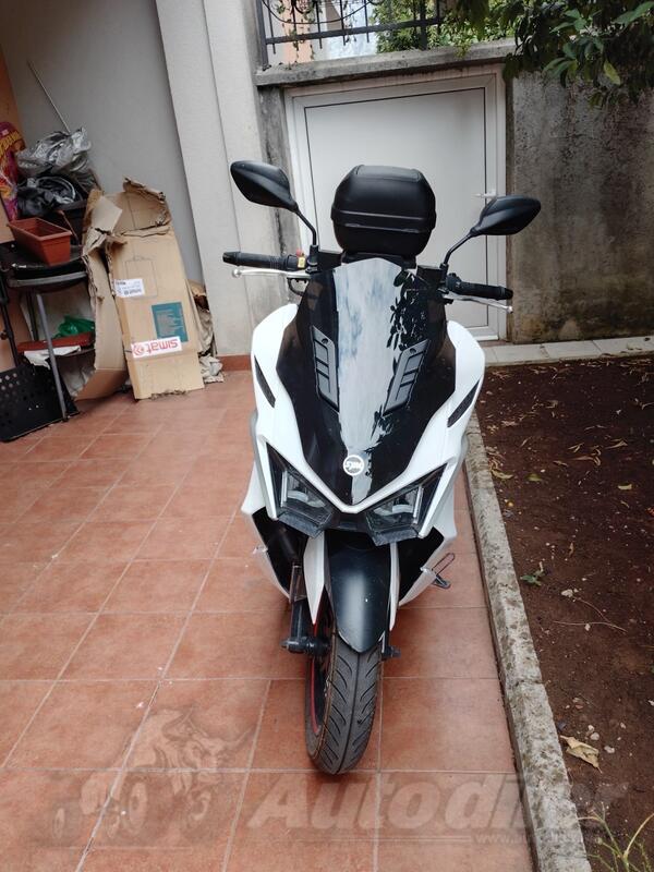 SYM - Jet X