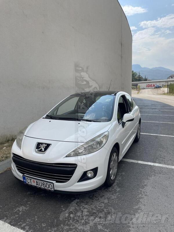 Peugeot - 207 - 1.4