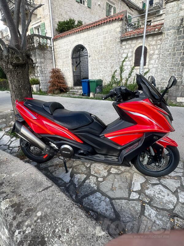 Kymco - AK 550