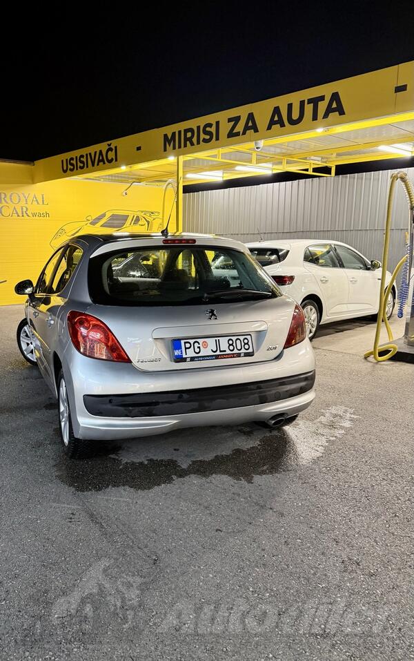 Peugeot - 207 - 1.6 HDI