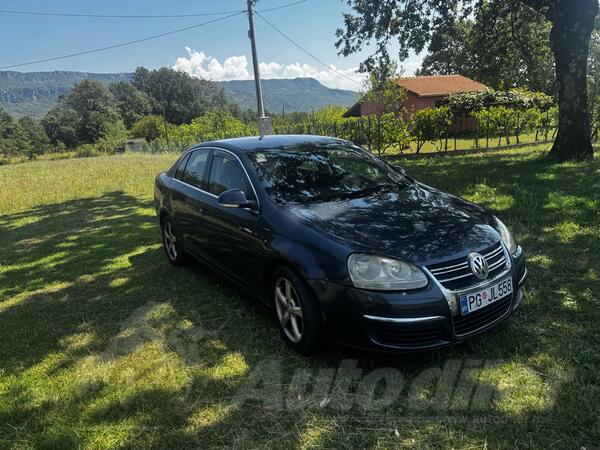 Volkswagen - Jetta - 1.9 Tdi