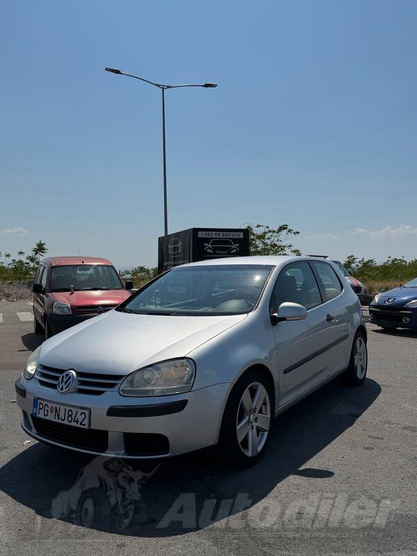 Volkswagen - Golf 5 - 1.9 66Kw
