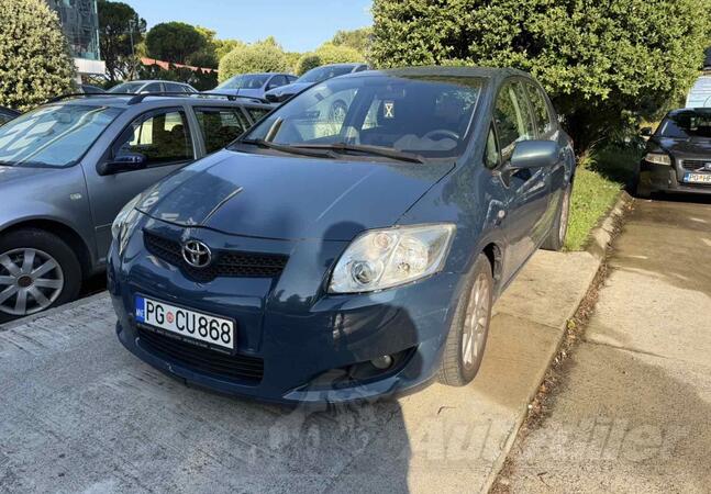 Toyota - Auris - 2.0 D4D