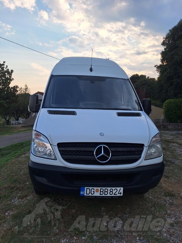 Mercedes Benz - Sprinter 515