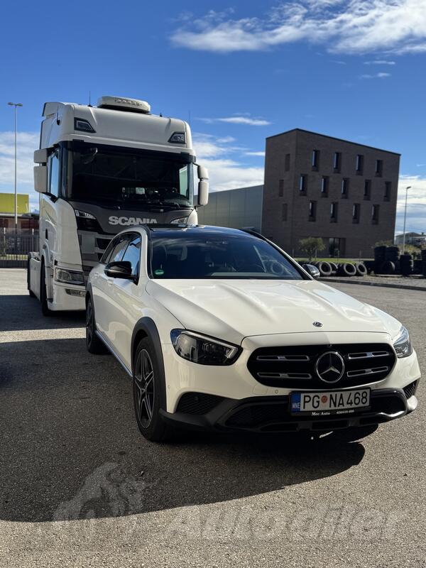 Mercedes Benz - E 220 -  ALL TERRAIN