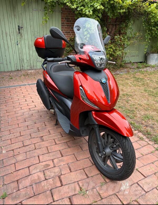 Piaggio - Bevery