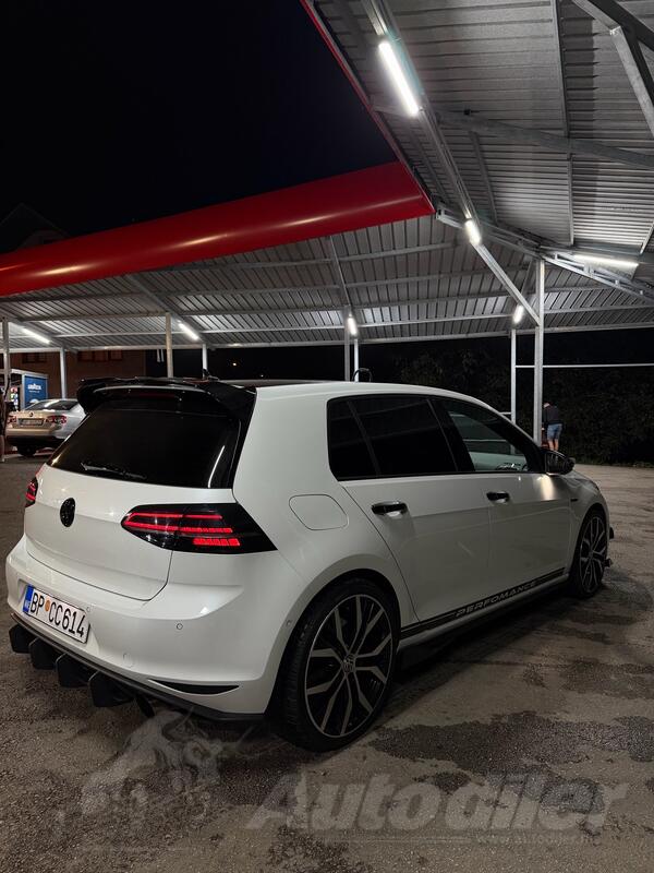 Volkswagen - Golf 7 - 2.0 TSI