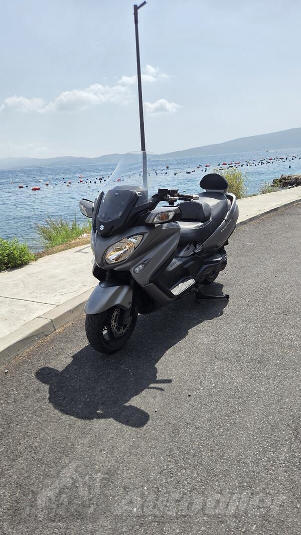 Suzuki - AN 650 Z