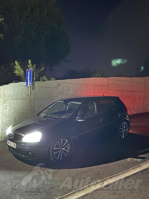 Volkswagen - Golf 5 - 2.0