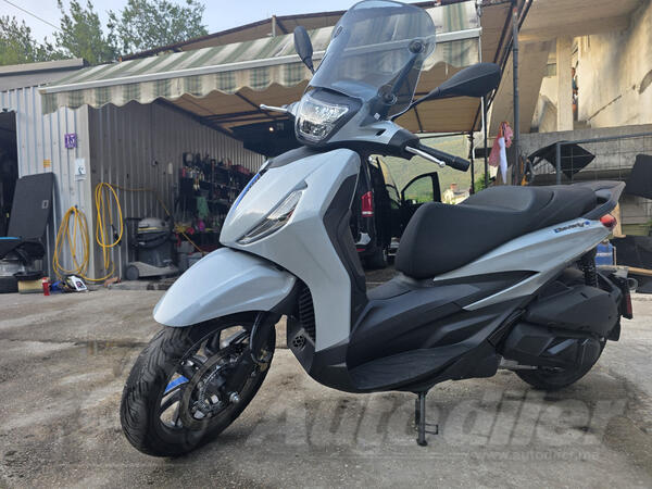 Piaggio - Beverly
