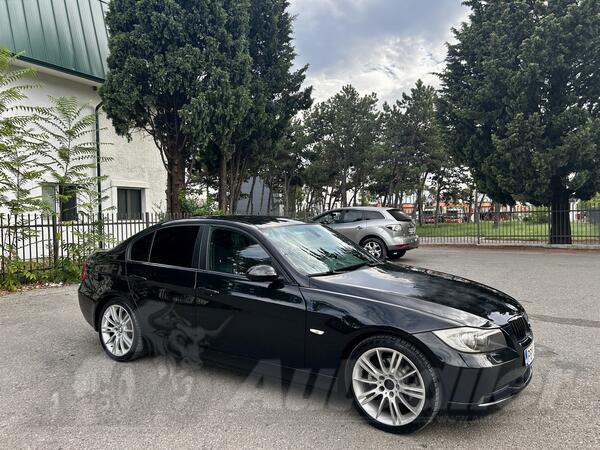 BMW - 320 - 2.0d