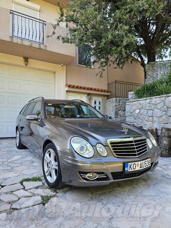 Mercedes Benz - E 320 - Evo 4Matic