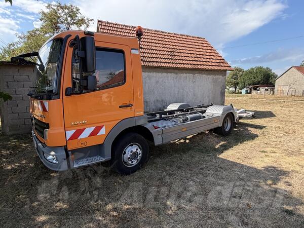 Mercedes Benz - Atego 1218