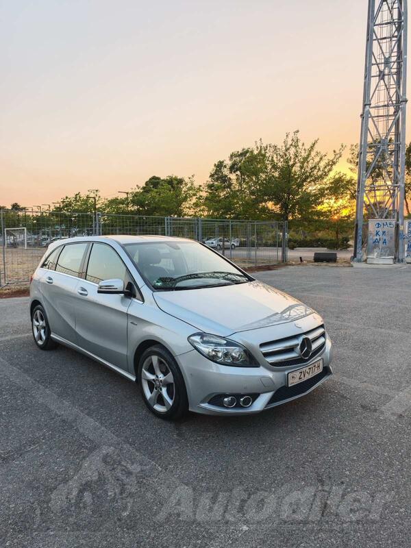 Mercedes Benz - B 180 - B180
