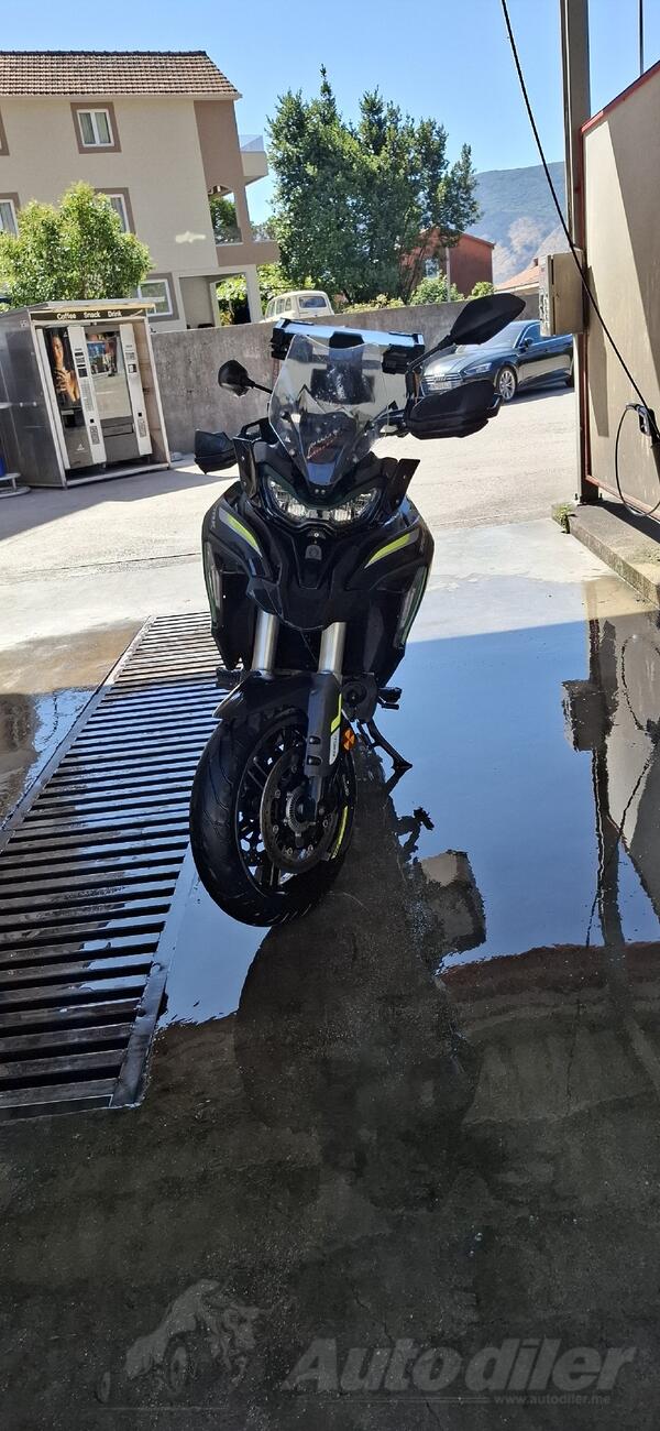 Benelli - Trk 702