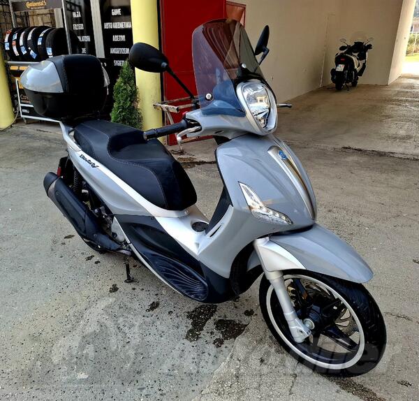 Piaggio - Beverly Tourer 350cc