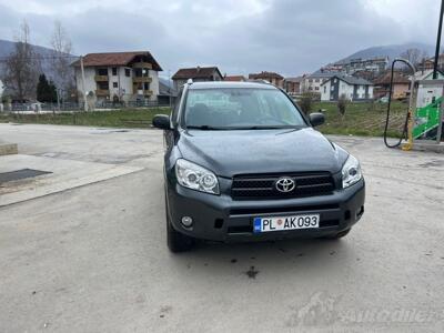 Toyota - RAV 4 - 2.2