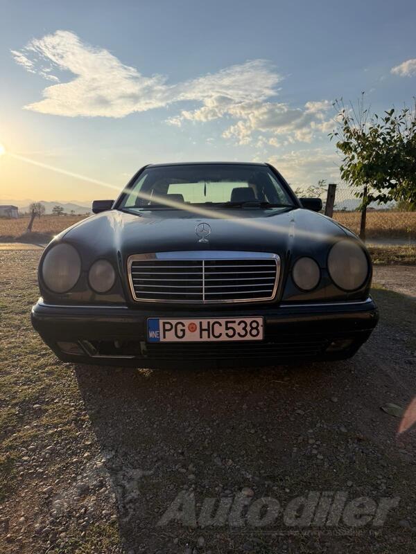 Mercedes Benz - C 220 - 2.0 kompresor