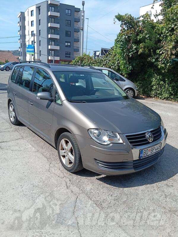 Volkswagen - Touran - 2.0 tdi