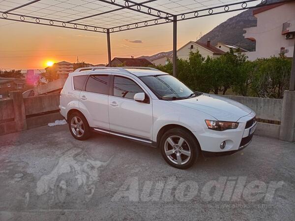 Mitsubishi - Outlander - 2.0 DI-D