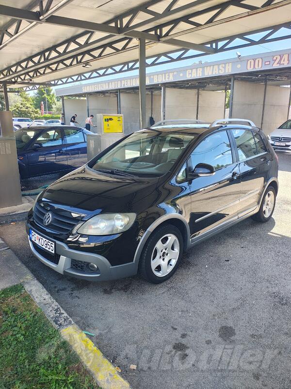 Volkswagen - Golf Plus Cross - 1.9 TDI